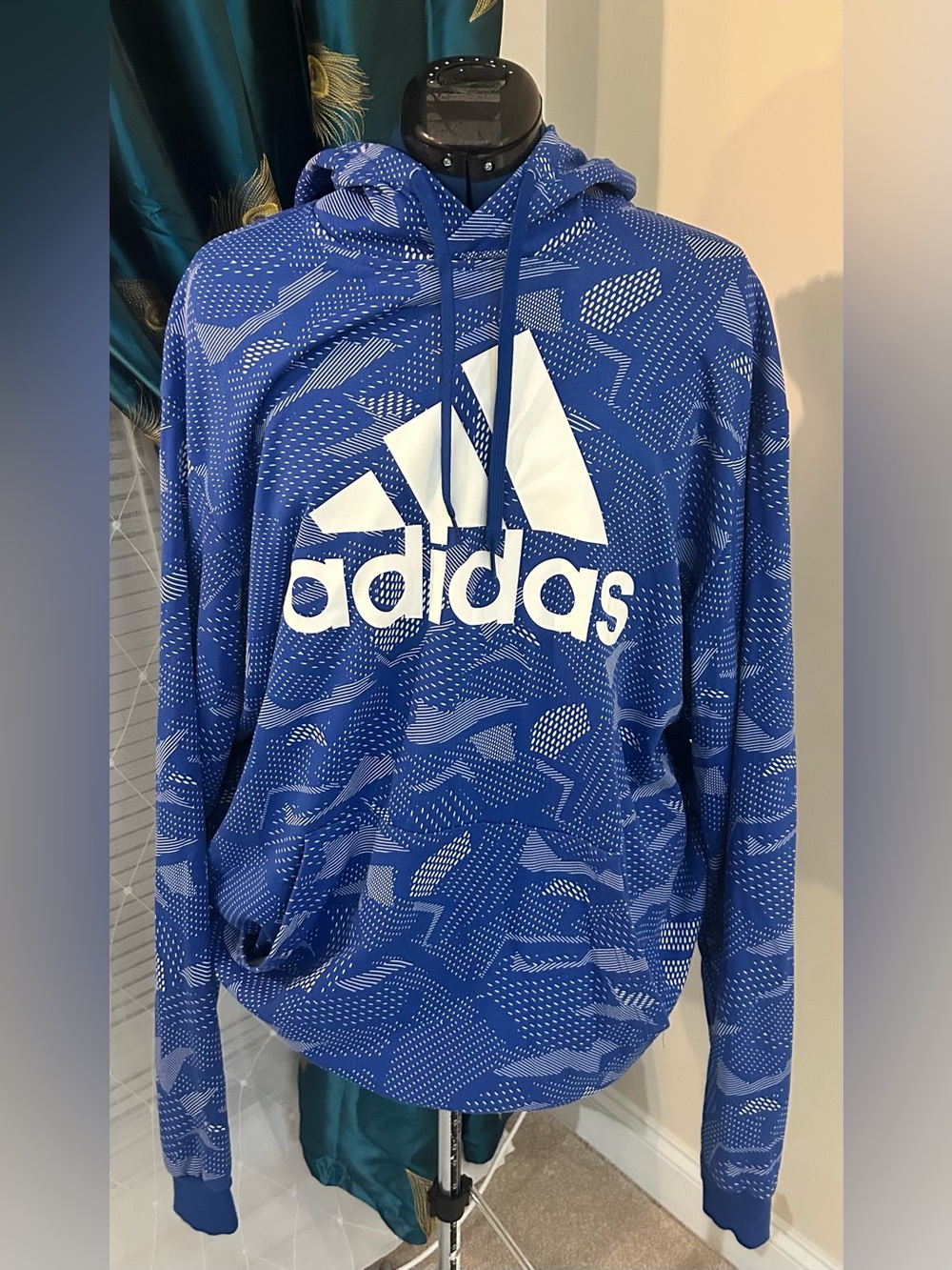 adidas SIZE 2XLT White Hoodie